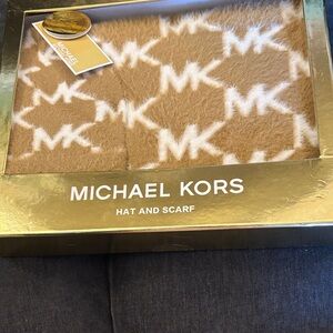Michael Kors Tan & White MK Logo Hat and Scarf Gift Set